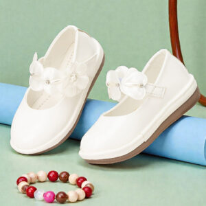Freeplay Girls Round Toe Ballerinas