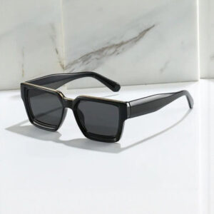 LEGEND EYEWEAR Unisex Wayfarer Sunglasses with UV Protected Lens Voyage