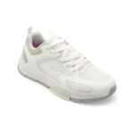 Red Tape Women Round Toe Lace-Up Trekking Shoes