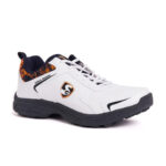 SG SAVAGE STUD Unisex Cricket Shoes